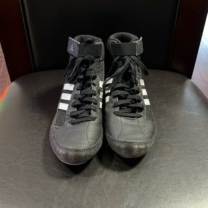 Adidas HVC 2 Wrestling Shoes Black White AQ3327 Youth size 3.5